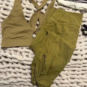 Fabletics Green Oasis pocket leggings and crossover bra Size L (both)